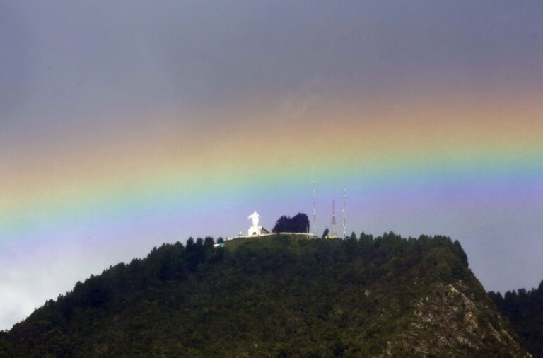 Descubre el misterio detrás del arco iris: colores y significado
